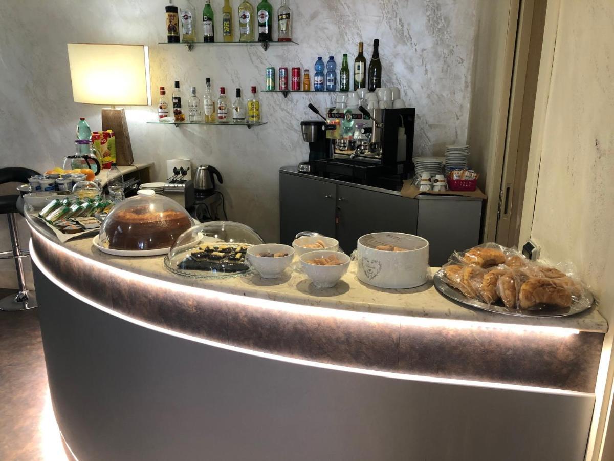 Hotel Aphrodite Рим Екстериор снимка