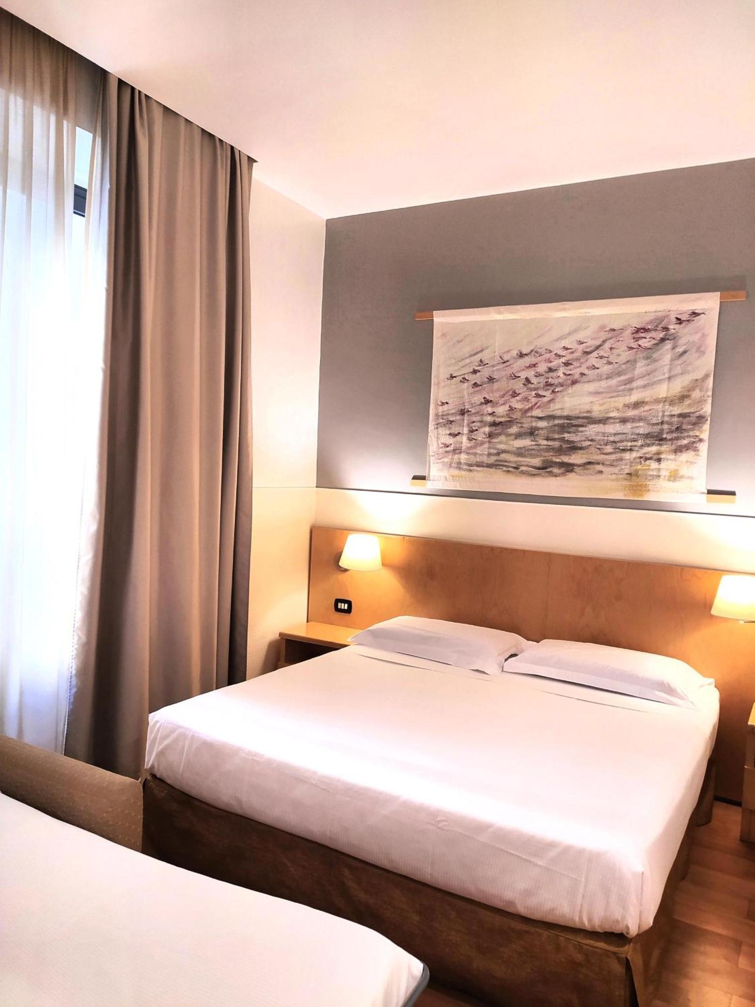 Hotel Aphrodite Рим Екстериор снимка