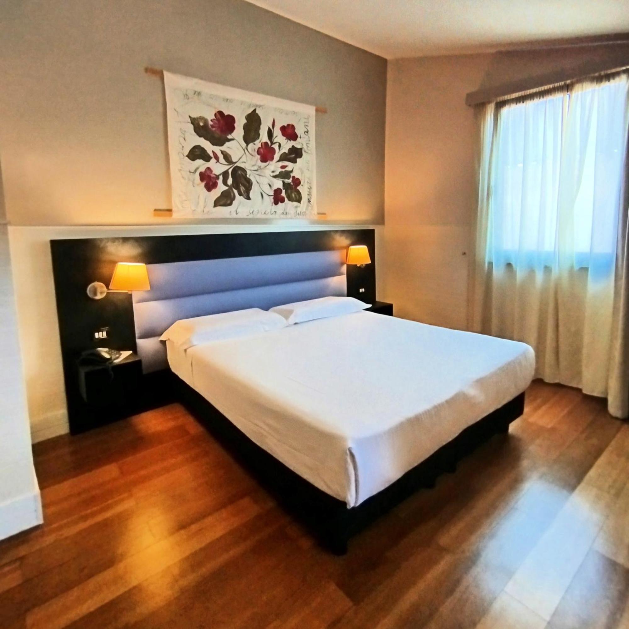 Hotel Aphrodite Рим Екстериор снимка