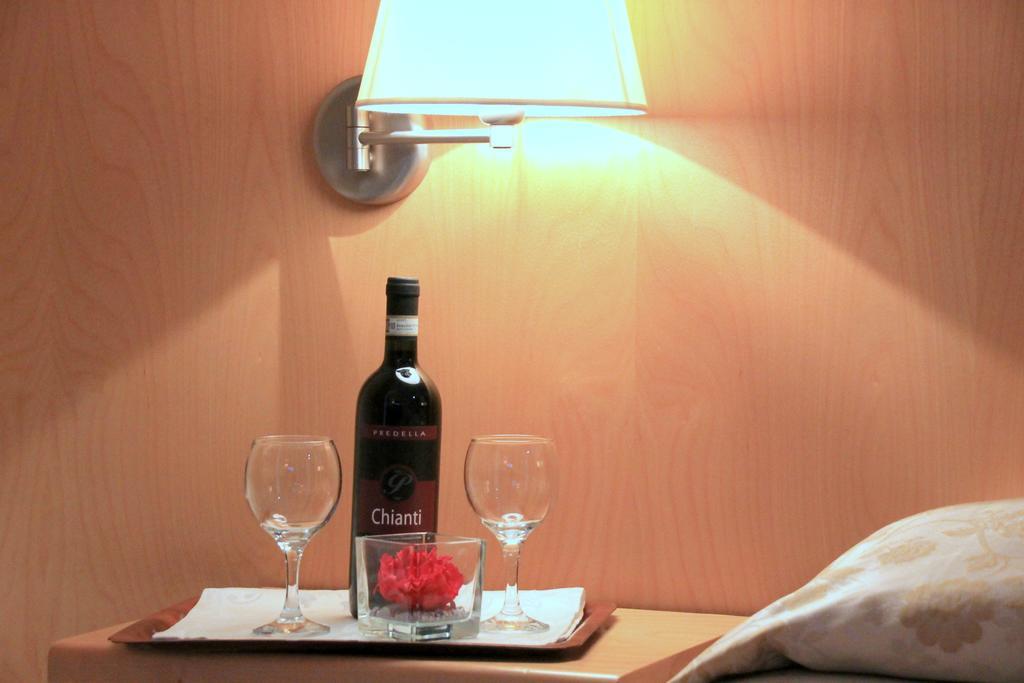 Hotel Aphrodite Рим Екстериор снимка